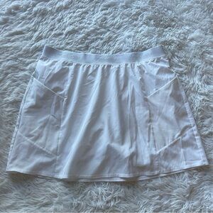 Fabletics White Tennis Skirt/‎ Skort